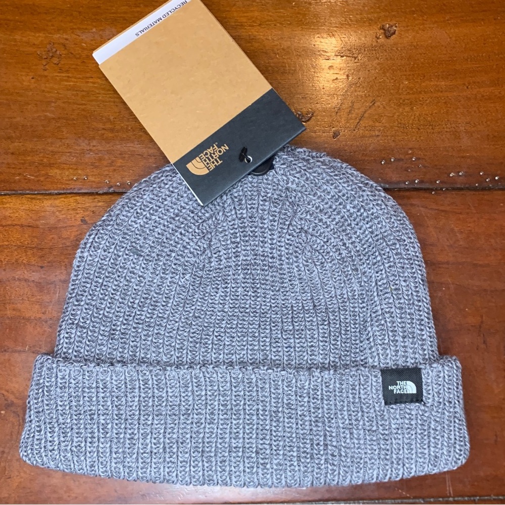 The North Face Fisherman Beanie Cuffed Shallow Fit Gray Unisex NWT